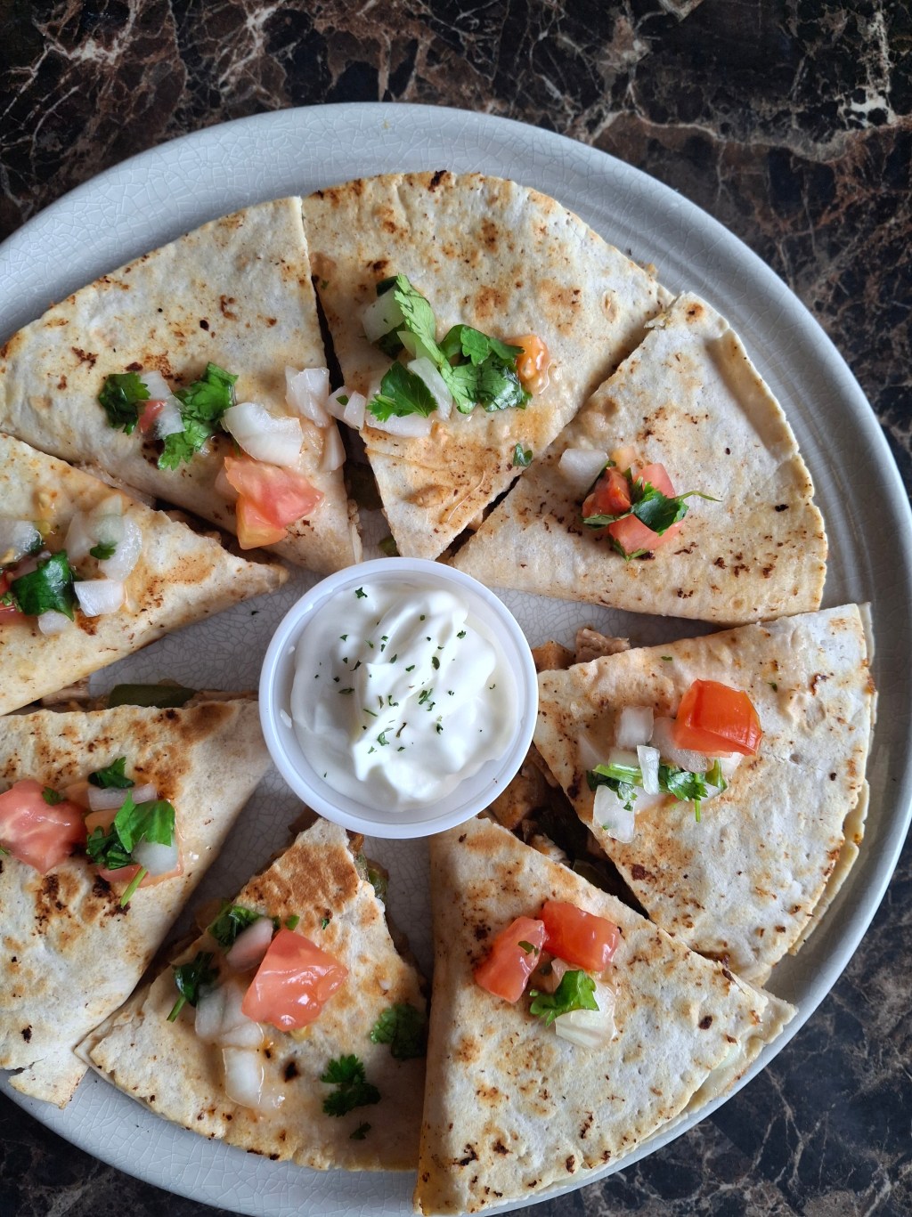 low-carb chicken quesadilla